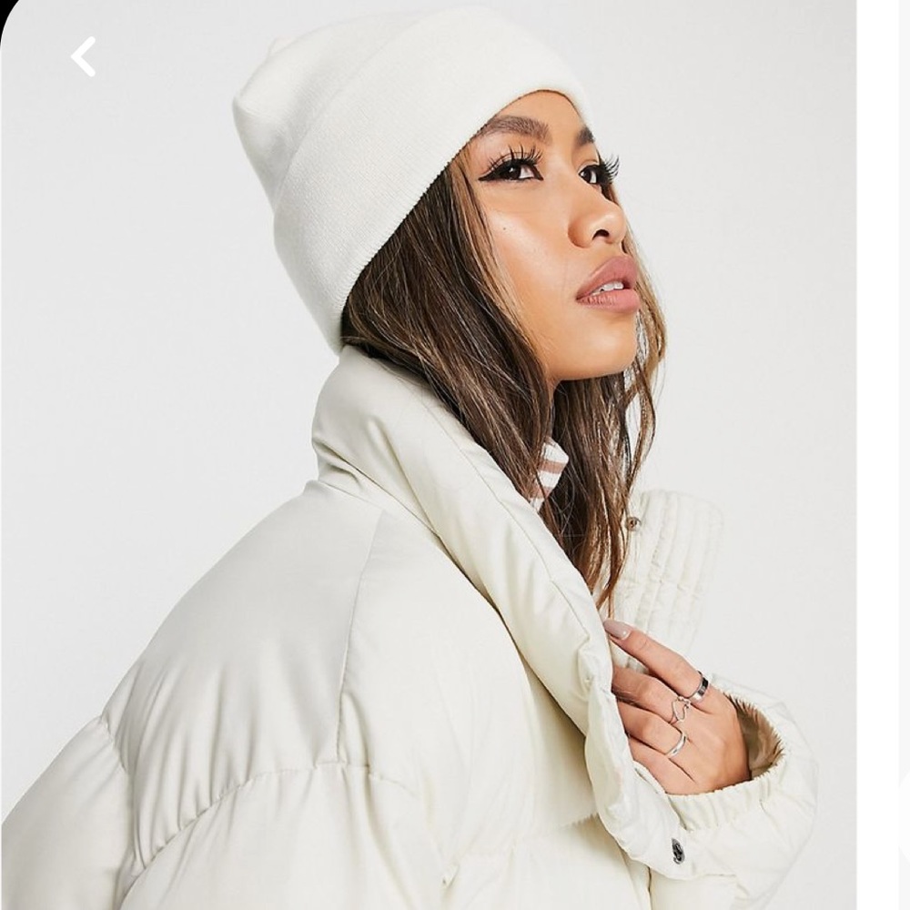 White beanie